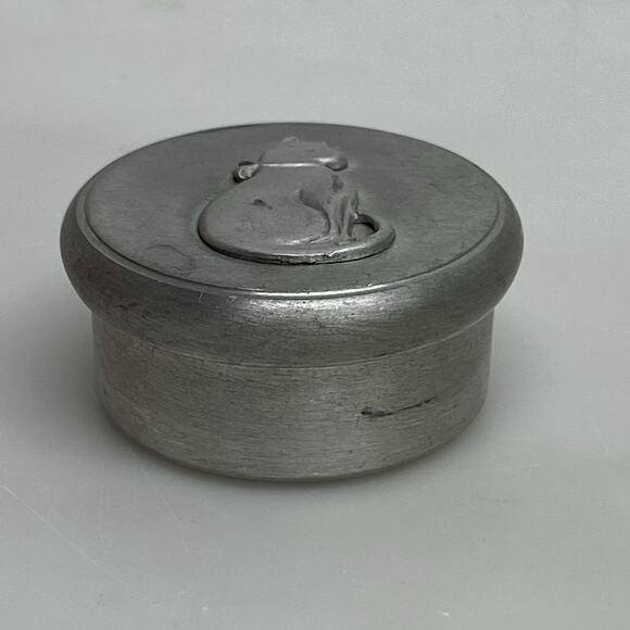 Vintage Seagull Fine Pewter Trinket Box Cat Kitten Emblem Top Small Canada - Picture 2 of 9